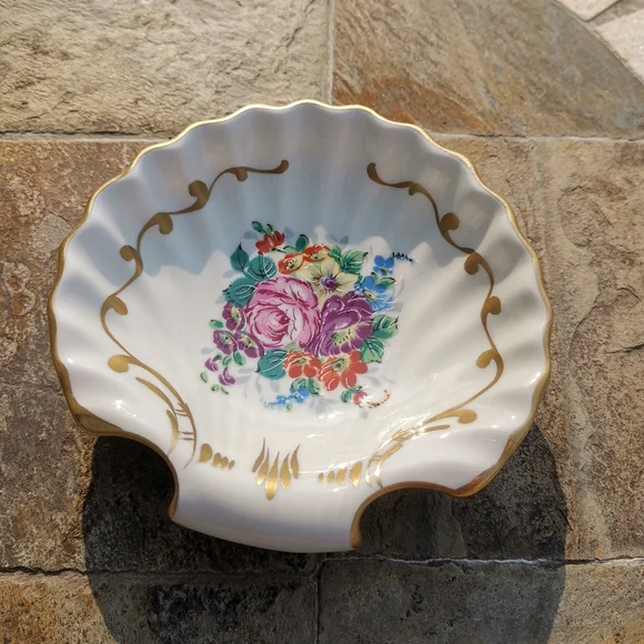 Porcelain De Freance Hand Painted Gold Trim Floral Shell Shape Dish Trinket Dish - Picture 3 of 7